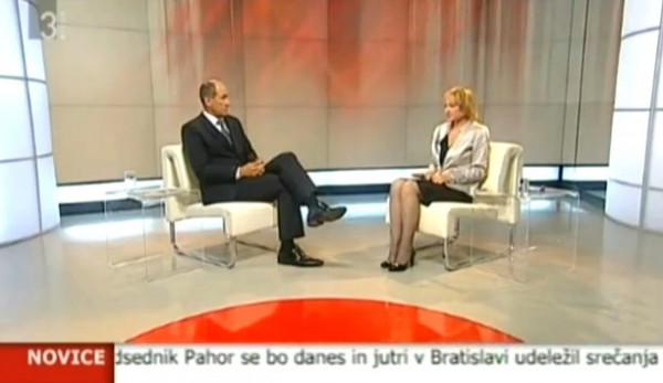 VIDEO: Direktne besede novinarke Ljerke Bizilj Janezu Janši postale hit